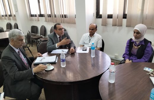 جامعة قناة السويس تكثف استعداداتها لتجديد اعتماد كلية الطب