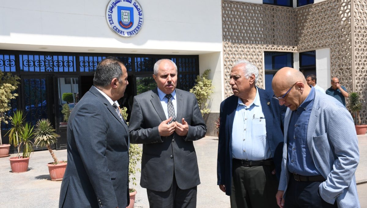 IMG 20260611 WA0018 الصرف الصحي بمستشفى جامعة قناة السويس استجابة عاجلة لأزمة الصرف الصحي بمستشفى جامعة قناة السويس.. خطة إصلاح خلال 15 يومًا وتحديث شامل للبنية التحتية موقع في الجامعة
