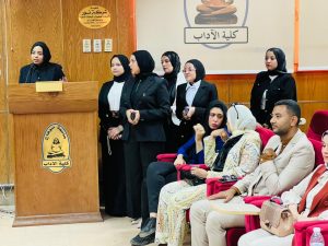 IMG 20260611 WA0030 مشروعات تخرج طلاب العلاقات العامة بجامعة سوهاج وسط إشادة أكاديمية ومهنية.. مناقشة مشروعات تخرج طلاب العلاقات العامة بجامعة سوهاج| صور موقع في الجامعة