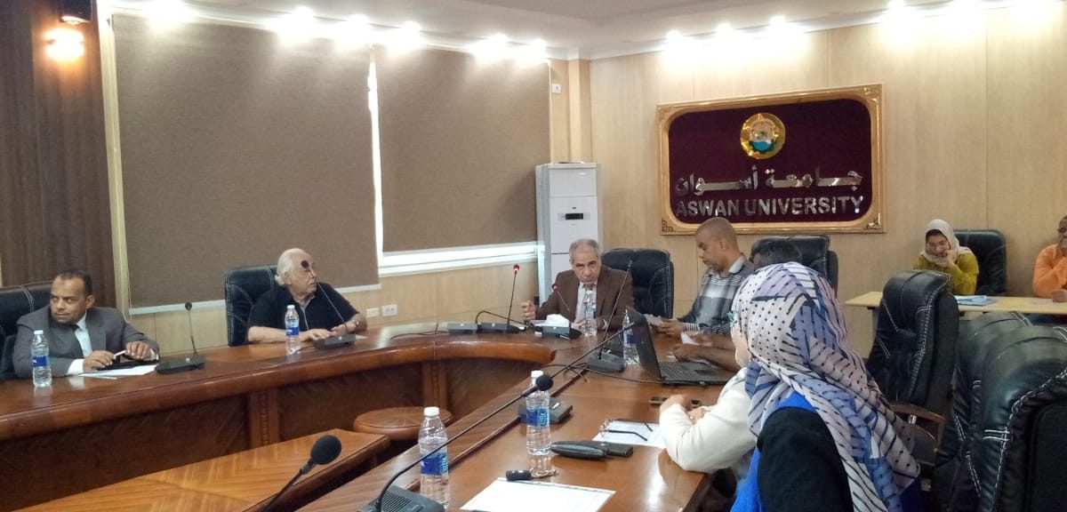 IMG 20260616 WA0057 جامعة أسوان تبحث تسريع إعلان نتائج السنوات النهائية جامعة أسوان تبحث تسريع إعلان نتائج السنوات النهائية لتيسير إجراءات التجنيد ومساندة الخريجين موقع في الجامعة