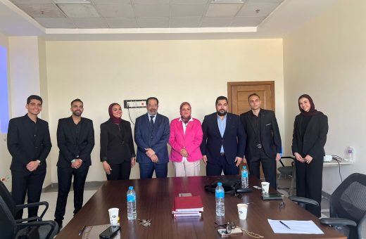 طلاب برنامج BIDT بكلية التجارة جامعة حلوان الأهلية يطورون منصة "Torida" 