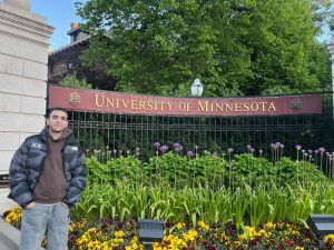 IMG 20260621 WA0051 جامعة مصر للمعلوماتية جامعة مصر للمعلوماتية: طالب مصري يبتكر تقنية ذكية لقراءة إشارات القلب ويحصل على منحة دكتوراه بجامعة مينيسوتا موقع في الجامعة