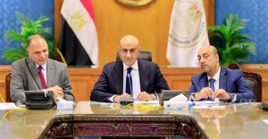 وزير التعليم يتابع ثاني أيام امتحانات الثانوية العامة 2026 من غرفة العمليات ويشدد على الانضباط 2 وزير التعليم يتابع امتحانات الثانوية العامة 2026 من غرفة العمليات ويشدد على الانضباط داخل اللجان