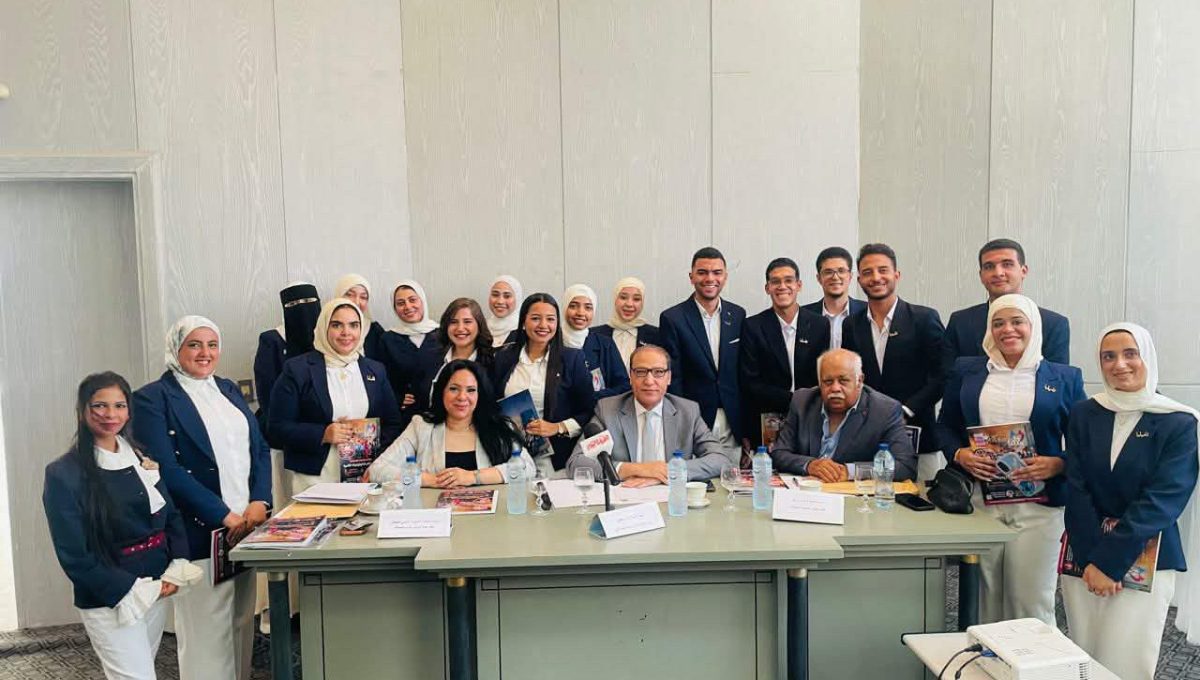 IMG 20260624 WA0070 تكنولوجيا الصحافة بأكاديمية أخبار اليوم طلاب تكنولوجيا الصحافة بأكاديمية أخبار اليوم يطلقون «فاميليا».. مجلة تناقش أبرز قضايا الأسرة المصرية موقع في الجامعة