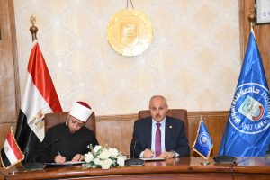 IMG 20260627 WA0112 جامعة قناة السويس ووزارة الأوقاف تعززان التعاون جامعة قناة السويس ووزارة الأوقاف تعززان التعاون الأكاديمي باتفاقية لدعم التعليم والبحث العلمي موقع في الجامعة