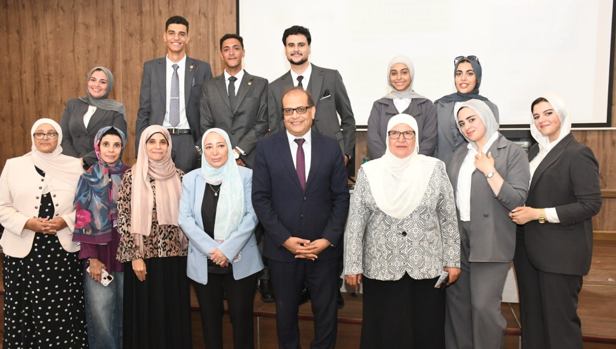 IMG 20260628 WA0162 مشروعات تخرج مبتكرة بجامعة الإسماعيلية الجديدة مشروعات تخرج مبتكرة بجامعة الإسماعيلية الجديدة الأهلية.. 64 طالبًا يناقشون أبحاثًا في الذكاء الاصطناعي والأورام والأمراض المزمنة موقع في الجامعة