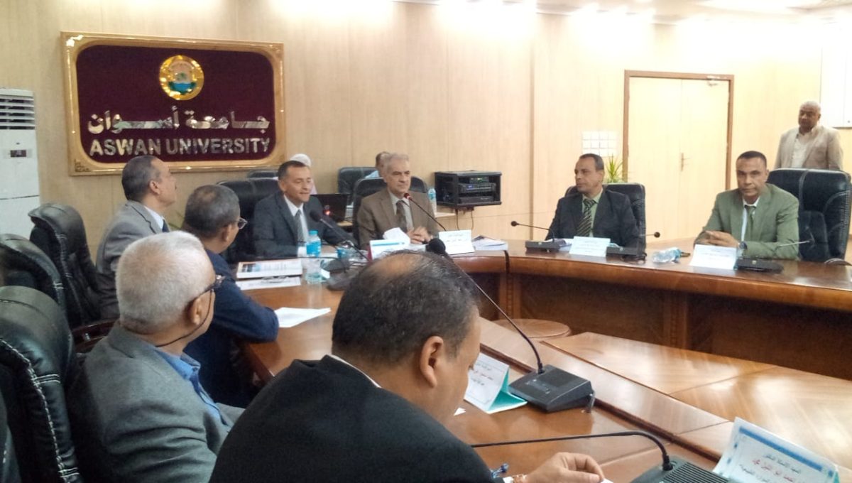 IMG 20260629 WA0080 رئيس جامعة أسوان ومحافظ أسوان يبحثان تعزيز الشراكة رئيس جامعة أسوان ومحافظ أسوان يبحثان تعزيز الشراكة التنموية ودعم الابتكار وريادة الأعمال موقع في الجامعة