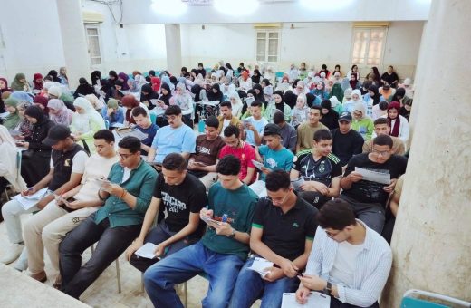 المراجعات النهائية للشهادتين الإعدادية والثانوية