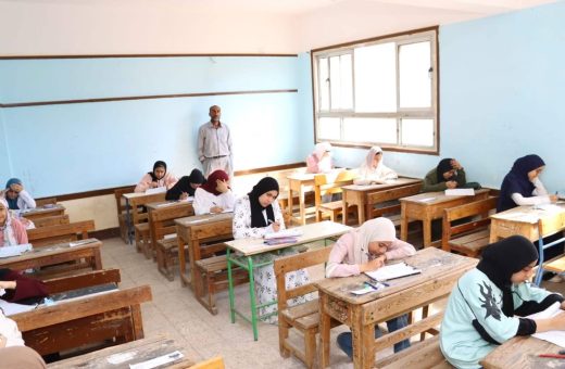 IMG 1274 طلاب الإعدادية يختتمون الامتحانات فرصتك للمراجعة.. أقوى 30 سؤالًا في العلوم "عربي ولغات" للصف الثالث الإعدادي 2026 موقع في الجامعة