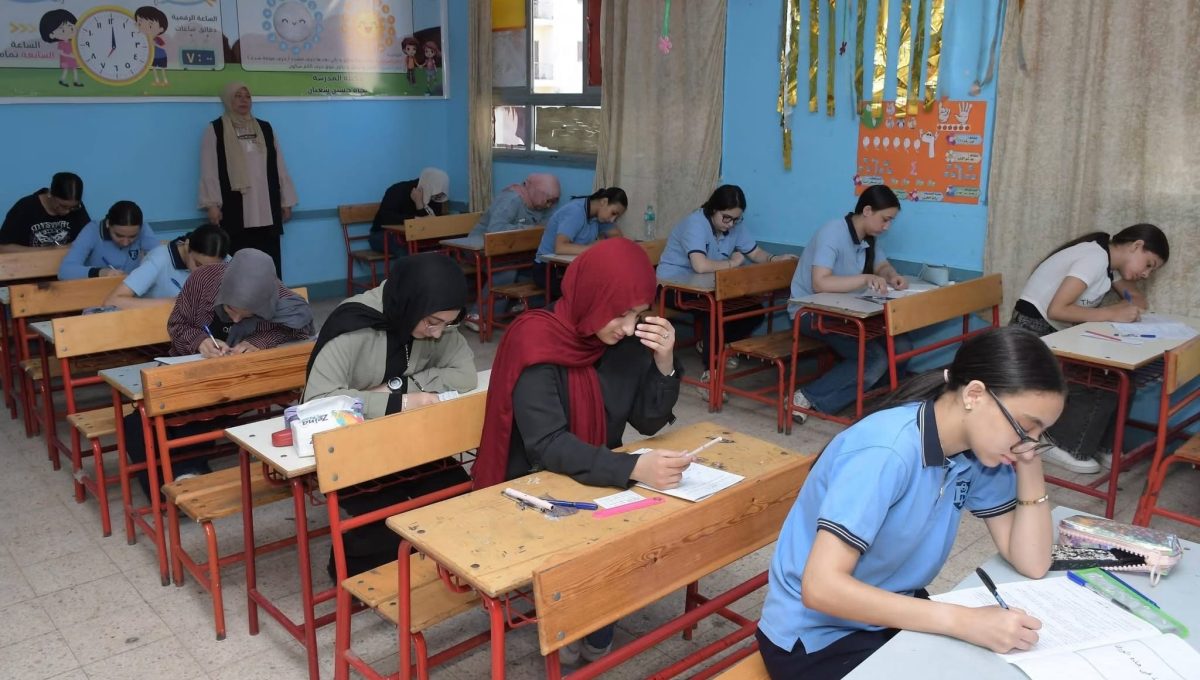 IMG 1287 2 طلاب الإعدادية 2026 هتقفل الجبر.. أهم مراجعة نهائية لطلاب الإعدادية 2026 موقع في الجامعة
