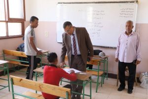 IMG 1508 الوادي الجديد يوجه طلاب الإعدادية مدير تعليم الوادي الجديد يوجه طلاب الإعدادية: التريث والتركيز سر التفوق موقع في الجامعة