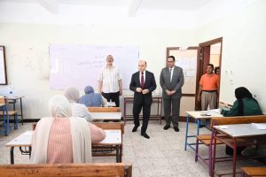 محافظ الغربية يتفقد لجان الدبلومات الفنية
