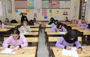 طلاب الإعدادية بالقاهرة يؤدون امتحان اللغة الأجنبية اليوم.. ومتابعة مستمرة من التعليم 3 IMG 1749 طلاب الإعدادية بالقاهرة طلاب الإعدادية بالقاهرة يؤدون امتحان اللغة الأجنبية اليوم.. ومتابعة مستمرة من التعليم موقع في الجامعة