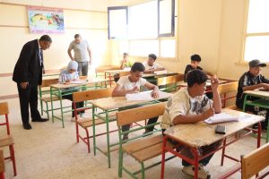 IMG 1769 امتحانات الشهادة الإعدادية تعليم الوادي الجديد يشدد على الانضباط داخل لجان امتحانات الشهادة الإعدادية.. وقناوي يؤكد: لا تهاون مع محاولات الغش موقع في الجامعة