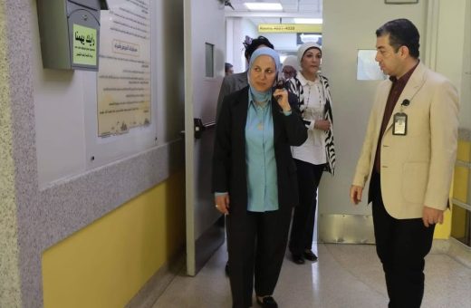 IMG 1972 مبادرة مليون رخصة دولية 2026 في لفتة إنسانية.. مدير تعليم القاهرة تطمئن على طلاب 57357 خلال الامتحانات موقع في الجامعة