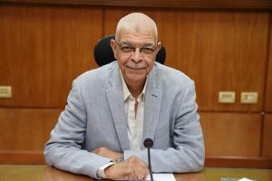 IMG 2039 رئيس جامعة المنوفية يترأس لجنة التدوي رئيس جامعة المنوفية يترأس لجنة التدويل ويؤكد: البحث العلمي والصناعة والتحول الرقمي أولوية استراتيجية موقع في الجامعة