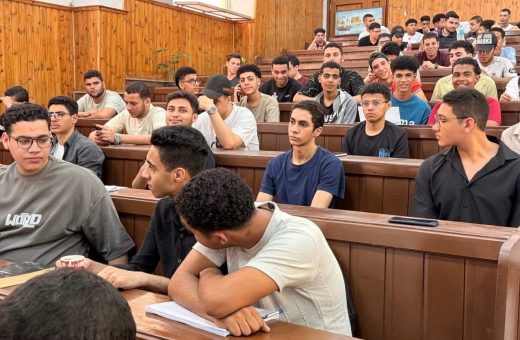 IMG 2311 جدول امتحانات الثانوية العامة 2026 بحضور قيادات التعليم والطلاب.. القوافل التعليمية تقدم مراجعات مكثفة لطلاب الثانوية بالإسكندرية موقع في الجامعة