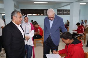 IMG 2413 رئيس جامعة المنوفية رئيس جامعة المنوفية يتفقد امتحانات علوم الرياضة ويؤكد: توفير بيئة مناسبة للطلاب موقع في الجامعة