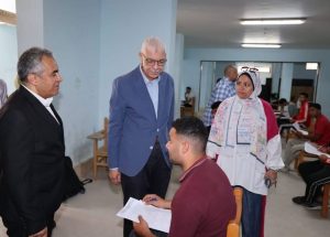 IMG 2415 رئيس جامعة المنوفية رئيس جامعة المنوفية يتفقد امتحانات علوم الرياضة ويؤكد: توفير بيئة مناسبة للطلاب موقع في الجامعة