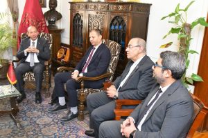 IMG 2480 قصر العيني يبحث التعاون مع شركة شراكة مصرية صينية مرتقبة.. قصر العيني يبحث التعاون مع شركة “ميندراي” الطبية موقع في الجامعة