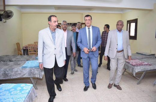IMG 2529 محافظ سوهاج يتفقد استراحات المراقبين قبل انطلاق الثانوية العامة 2026.. محافظ سوهاج يتفقد استراحات المراقبين ويطمئن على جاهزيتها موقع في الجامعة