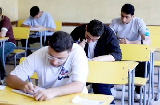 IMG 2605 ضبط امتحانات الترم الثاني 2026 مدرس لغة عربية يكشف عن 5 نقاط مهمة في النحو لن يخلو منها امتحان الثانوية العامة 2026 موقع في الجامعة