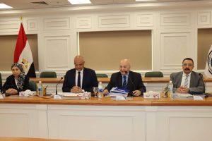 IMG 3080 مجلس أمناء جامعة الإسكندرية الأهلية مجلس أمناء جامعة الإسكندرية الأهلية يقر إنشاء برنامج “علوم التمريض” ويستعرض خطط التطوير للعام الجديد موقع في الجامعة