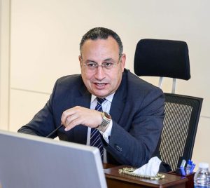 IMG 3664 التخطيط والتعليم العالي التخطيط والتعليم العالي يناقشان إطلاق خارطة طريق لدعم الشركات الناشئة وتحويل الأبحاث الجامعية لمشروعات إنتاجية موقع في الجامعة