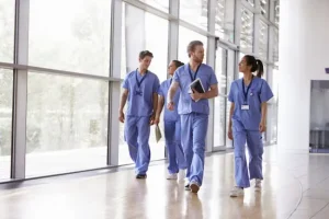 كليات التمريض في الجامعات الأهلية 