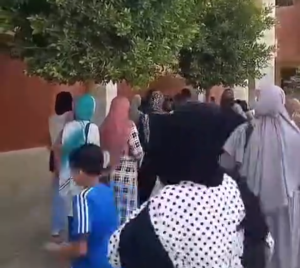 IMG ٢٠٢٦٠٦١١ ١٦٣٧٣٤ فيديو متداول يوثق الاعتداء على معلمة بإحدى المدارس رفضت تغشّش ولادهم.. فيديو متداول يوثق الاعتداء على معلمة بإحدى المدارس موقع في الجامعة