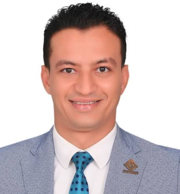 الدكتور قياتي عاشور مدرس علم الاجتماع بجامعة بني سويف