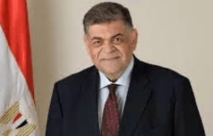 J0N678I7DU5D44b 37 ألف طالب التحقوا بكليات الطب العام الماضي الدكتور أشرف حاتم: 37 ألف طالب التحقوا بكليات الطب العام الماضي والاحتياج الفعلي 15 ألف فقط| خاص موقع في الجامعة