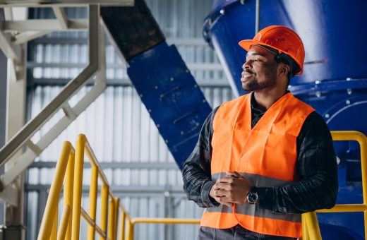 african american worker standing uniform wearing safety hat factory scaled 1 مد فترة التقديم لبرنامج الكوادر الأكاديمية للمصانع مد فترة التقديم لبرنامج "الكوادر الأكاديمية للمصانع" حتى 14 يوليو.. رابط التسجيل  موقع في الجامعة