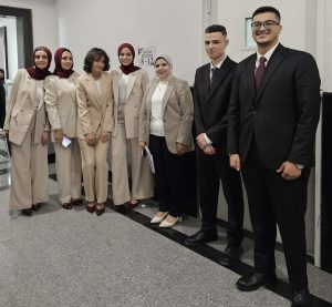 لدعم الحرف المصرية عالميًا.. طلاب جامعة حلوان الأهلية يطلقون منصة “Egytale” 2 طلاب جامعة حلوان الأهلية