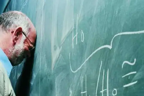 خبراء يحللون لـ"في الجامعة" ظاهرة الاعتداء على المعلمين
