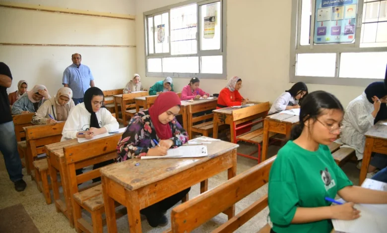 مفاجأة. 5 محافظات تطبق النظام الجديد في امتحانات الشهادة الإعدادية 2025 780x470 1 مراجعة الدراسات الاجتماعية لطلاب الإعدادية 2026 لا تفوتها.. مراجعة الدراسات الاجتماعية لطلاب الإعدادية 2026 متاحة الآن موقع في الجامعة