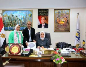 تعليم القاهرة يعتمد موازنة 2026/2027 وتوجه بسرعة صرف مستحقات العاملين والالتزام بالضوابط المالية 2 تعليم القاهرة يعتمد موازنة 2026/2027