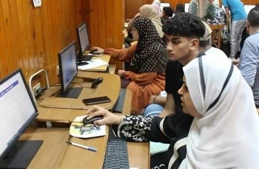 استثناء 1500 من أوائل الثانوية العامة من التوزيع الجغرافي