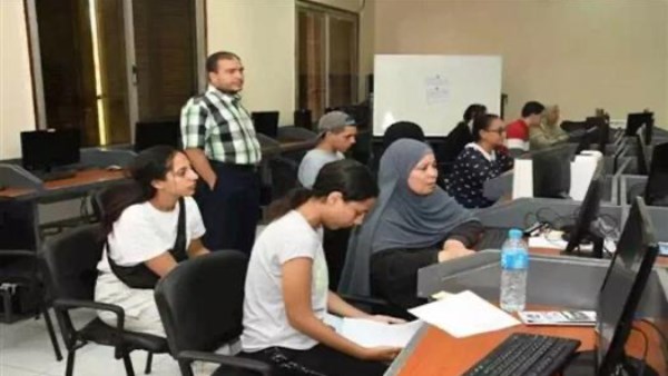 التقديم الإلكتروني للمرحلة الأولى لتنسيق الصف الأول