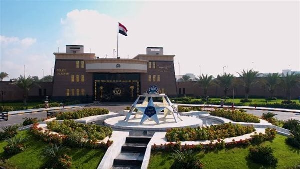 994 مزايا الالتحاق بكلية الشرطة 2026-2027 مزايا الالتحاق بكلية الشرطة 2026-2027.. تعرف على ما يحصل عليه الخريجون والخريجات موقع في الجامعة
