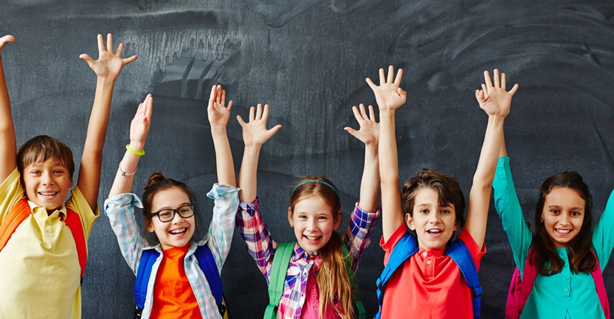 Age Requirements in UAE Schools Cover AR25072022 مد التقديم الإلكتروني للصف الأول الابتدائي حتى نهاية يوليو.. تعليم مطروح يعلن مد التقديم الإلكتروني للصف الأول الابتدائي ورياض الأطفال موقع في الجامعة