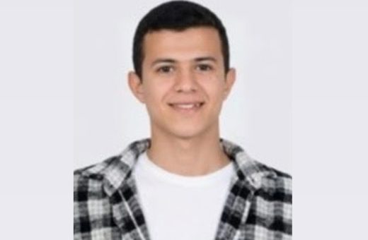 BA2FFDBD 3CEA 49A6 B5C6 FABDFDF36C02 الدبلومات الفنية 2026 بدر محمود الأول على دبلوم الصنايع 3 سنوات.. “في الجامعة” يفاجئه بالنتيجة وسط زغاريد أسرته ببني سويف موقع في الجامعة