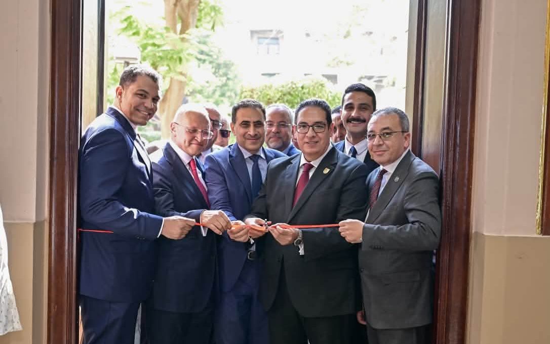 FB IMG 1782973137247 جامعة القاهرة جامعة القاهرة تفتتح منظومة رقمية متكاملة بكلية الحقوق لخدمة الطلاب والخريجين موقع في الجامعة