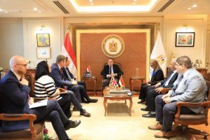 مصر وبريطانيا يبحثان تطوير التعاون في التعليم العالي والابتكار والتكنولوجيا