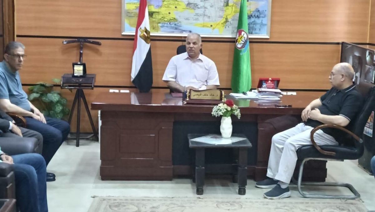 FB IMG 1783109867647 وكيل تعليم الفيوم يوجه بتفتيش الطلاب وحظر الهواتف وكيل تعليم الفيوم يوجه بتفتيش الطلاب وحظر الهواتف داخل لجان الثانوية العامة 2026 موقع في الجامعة