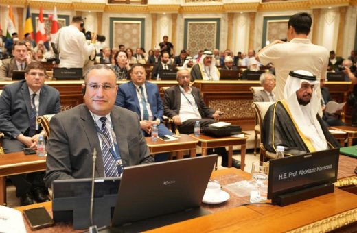 FB IMG 1783434495736 وزير التعليم العالي خلال المنتدى الإسلامي الدولي بأوزبكستان.. وزير التعليم العالي يطرح مبادرة للذكاء الاصطناعي  موقع في الجامعة