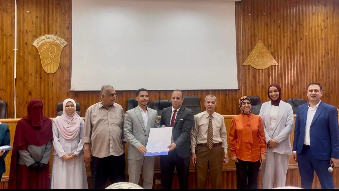 طلاب زراعة بنها يطورون أول نظام ذكي لإدارة خلايا النحل 