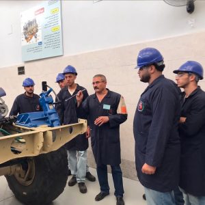 FB IMG 1784130895680 تدريب عملي لطلاب هندسة الميكاترونيكس بجامعة الملك تدريب عملي لطلاب هندسة الميكاترونيكس بجامعة الملك سلمان على أحدث تقنيات السيارات الكهربائية موقع في الجامعة