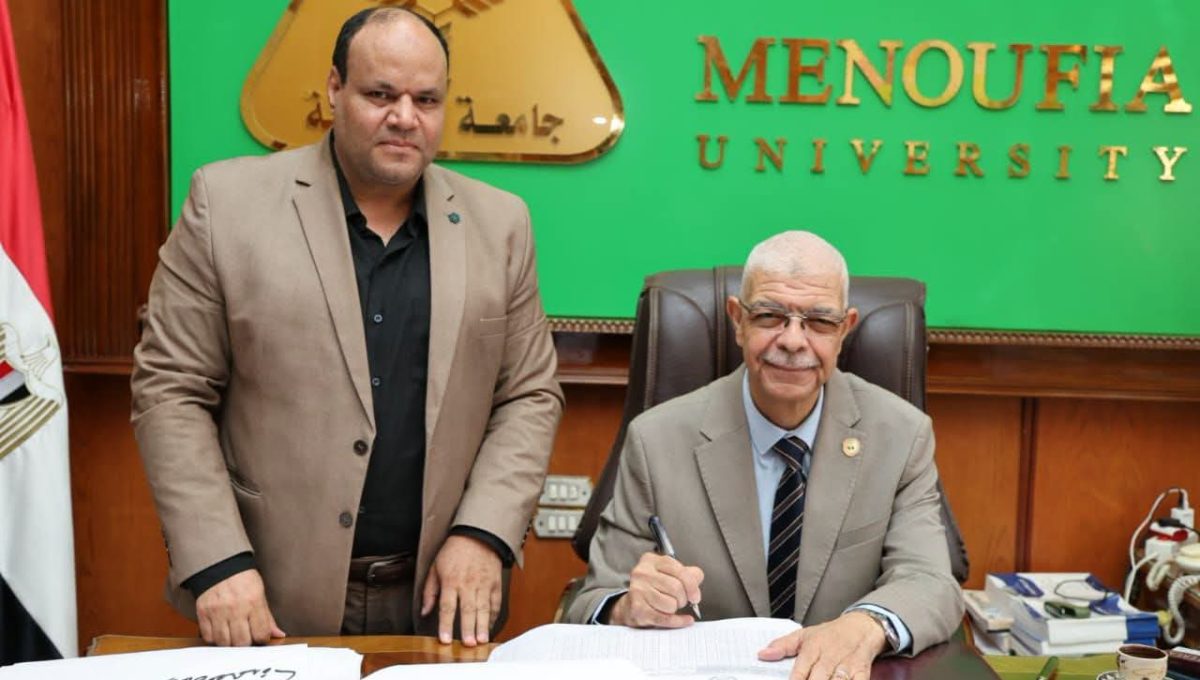 رئيس جامعة المنوفية يعتمد نتيجة ليسانس كلية الآداب 