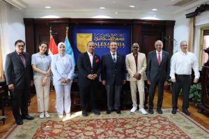 جامعة الإسكندرية توقع عقد إنشاء فرعها في ماليزيا وتبدأ الخطوات التنفيذية لافتتاحه 4 FB IMG 1784837612587 جامعة الإسكندرية توقع عقد إنشاء فرعها في ماليزيا جامعة الإسكندرية توقع عقد إنشاء فرعها في ماليزيا وتبدأ الخطوات التنفيذية لافتتاحه موقع في الجامعة